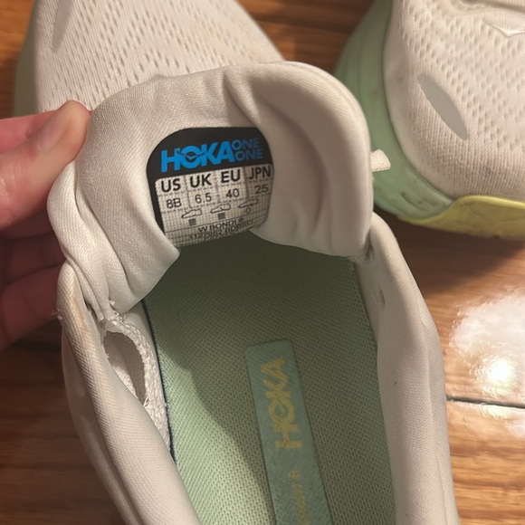 HOKA Bondi 8 - Picture 5 of 10